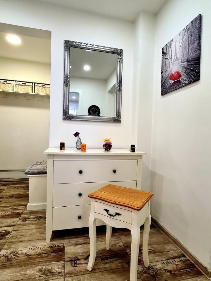 Best Apartment Central Hunedoara Eksteriør bilde